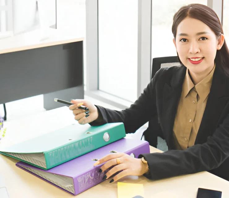 What is an Executive Assistant? Role, Responsibilities & Essential Skills